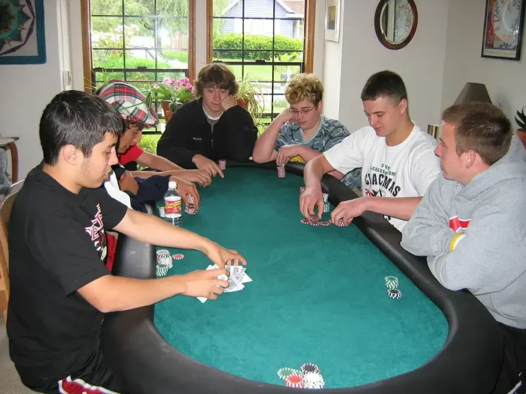 Comprendre l’importance de la position au poker